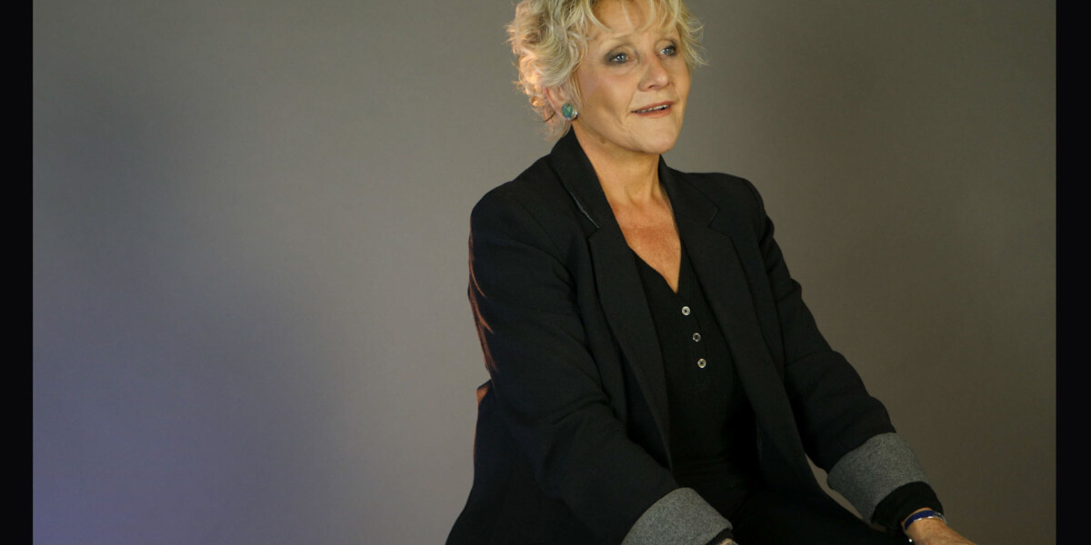 Lacy J. Dalton Award-winning Singer, Songwriter Lacy J. Dalton Award-winning Singer, Songwriter